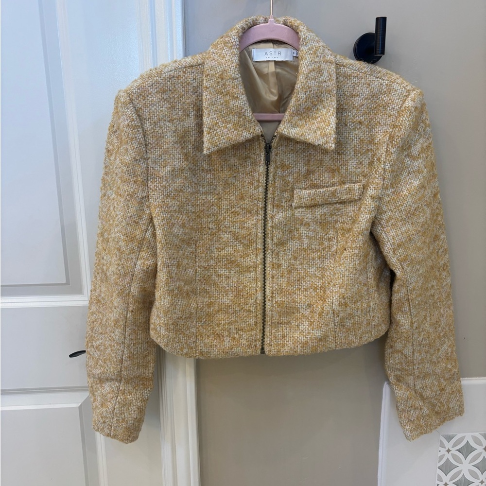 Astr Cropped Tweed Jacket - Picture 3 of 8